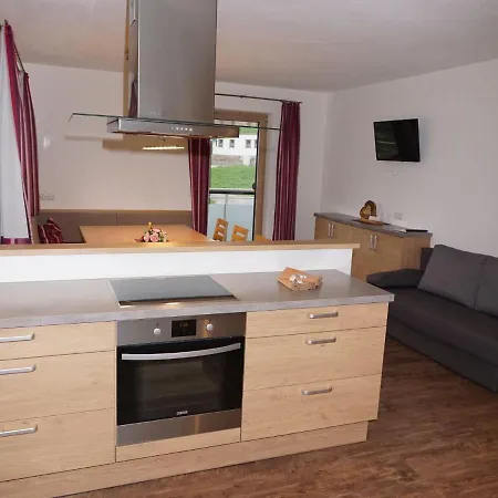 Large Holiday Flat In Kaltenbach Near The Ski Area Exterior photo