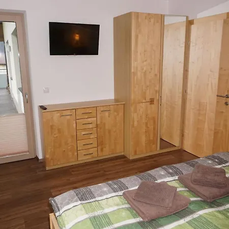 Large Holiday Flat In Kaltenbach Near The Ski Area Exterior photo
