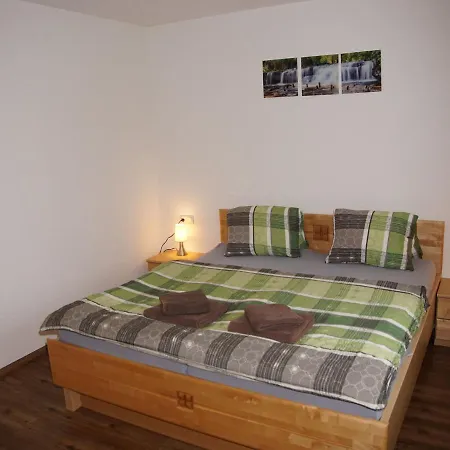Large Holiday Flat In Kaltenbach Near The Ski Area Exterior photo