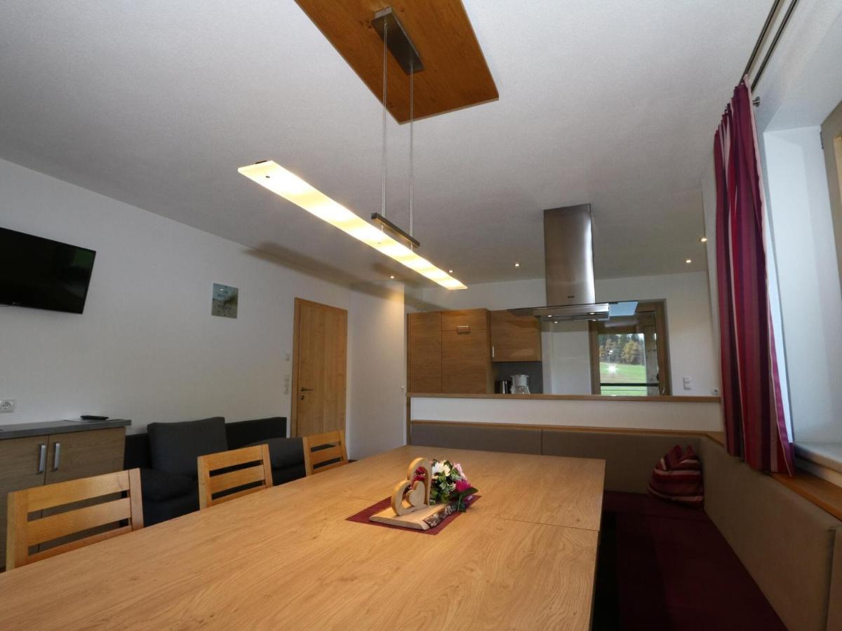 Apartment Large Flat In Near The Area