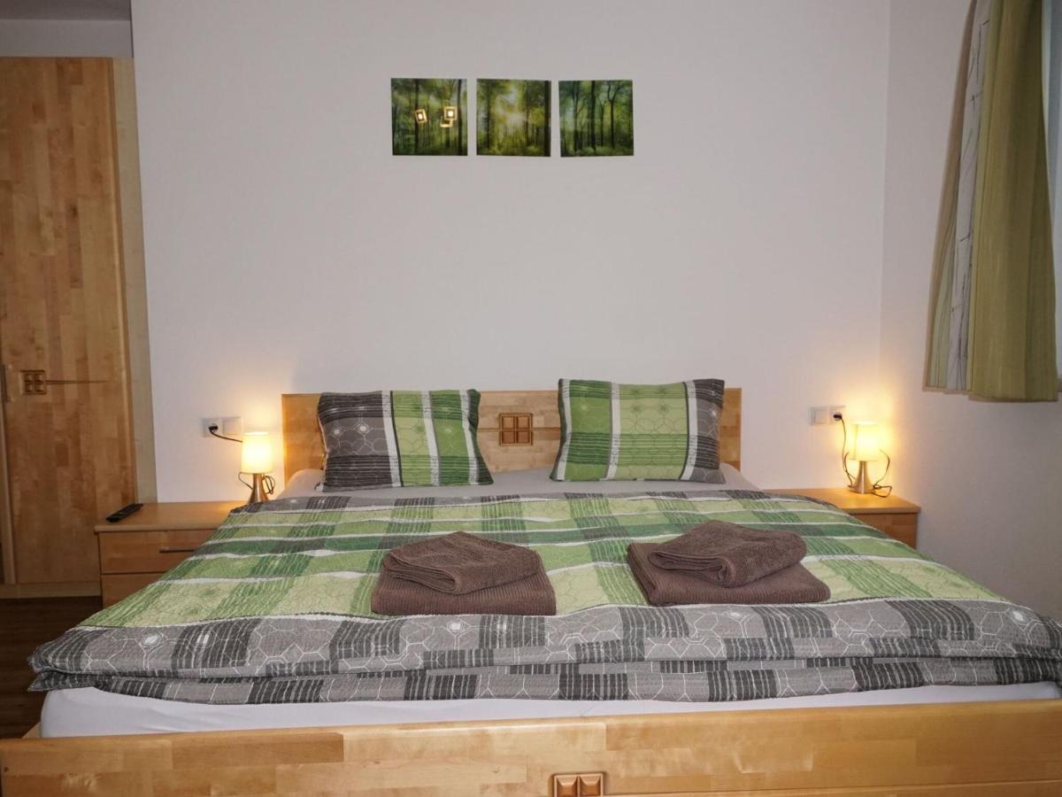 Apartment Large Flat In Near The Area
