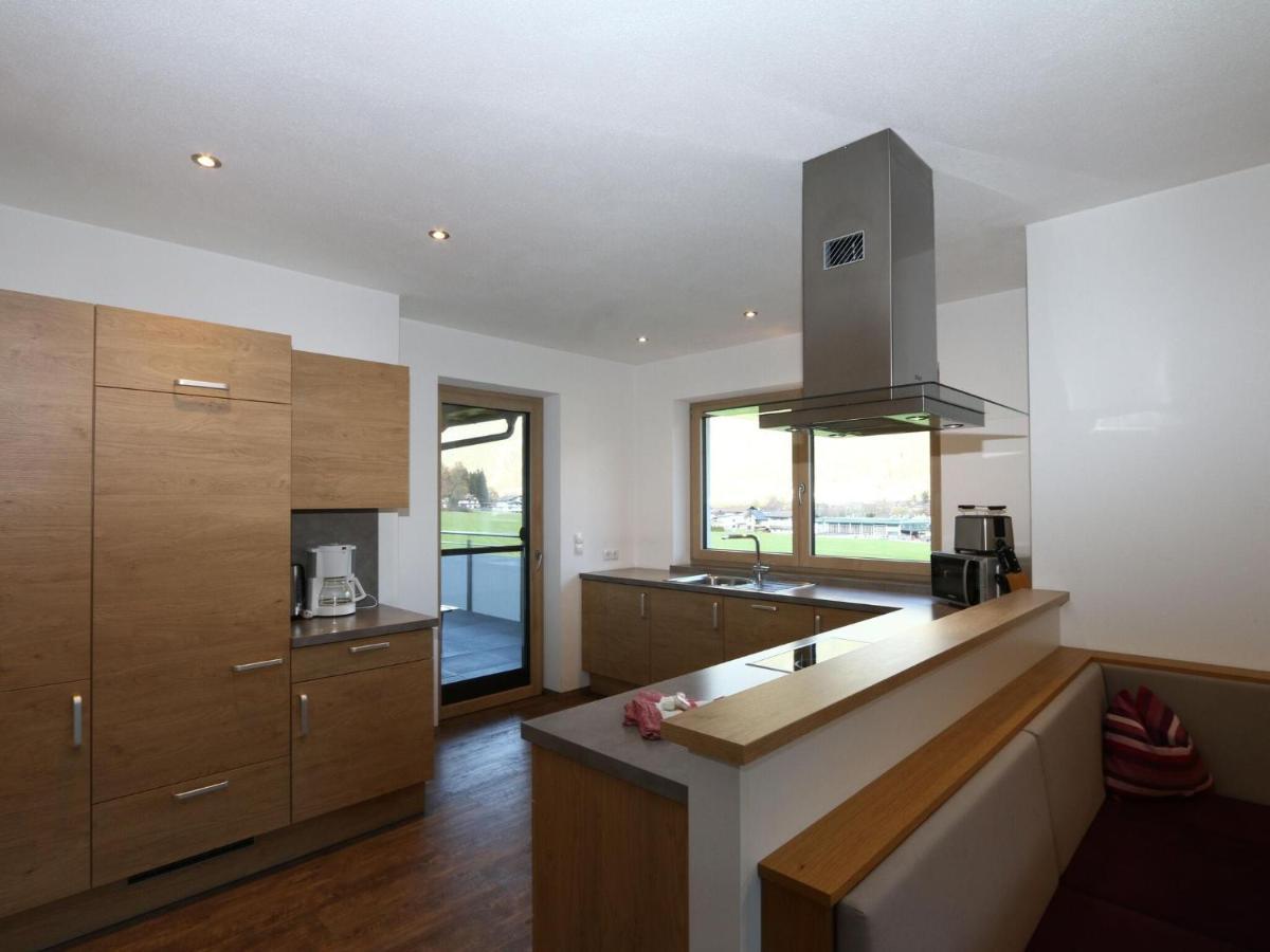 Large Flat In Near The Area Apartment